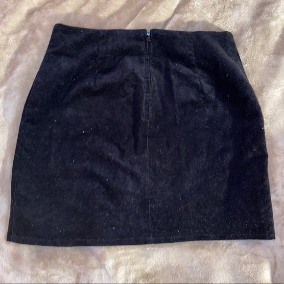 Charlotte Russe skirt - Picture 2 of 3